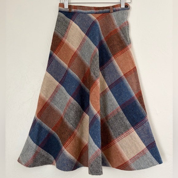 Dresses & Skirts - Vintage 70’s Plaid Wool Midi Skirt